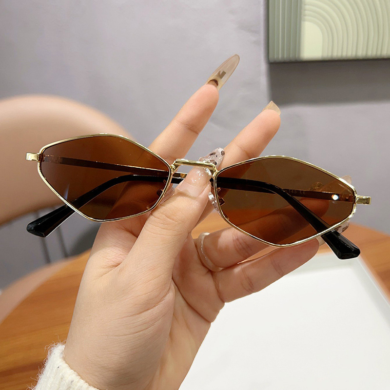 Модные многоугольные маленькие – обзор и цена Vintage Fashion In 2025